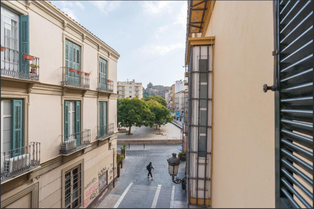 Merced10 2B Malaga Bagian luar foto